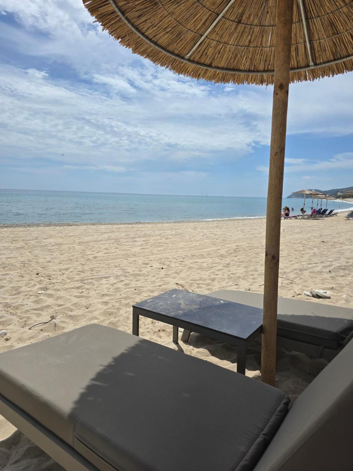 Anna Beach Suites Limenaria  Esterno foto