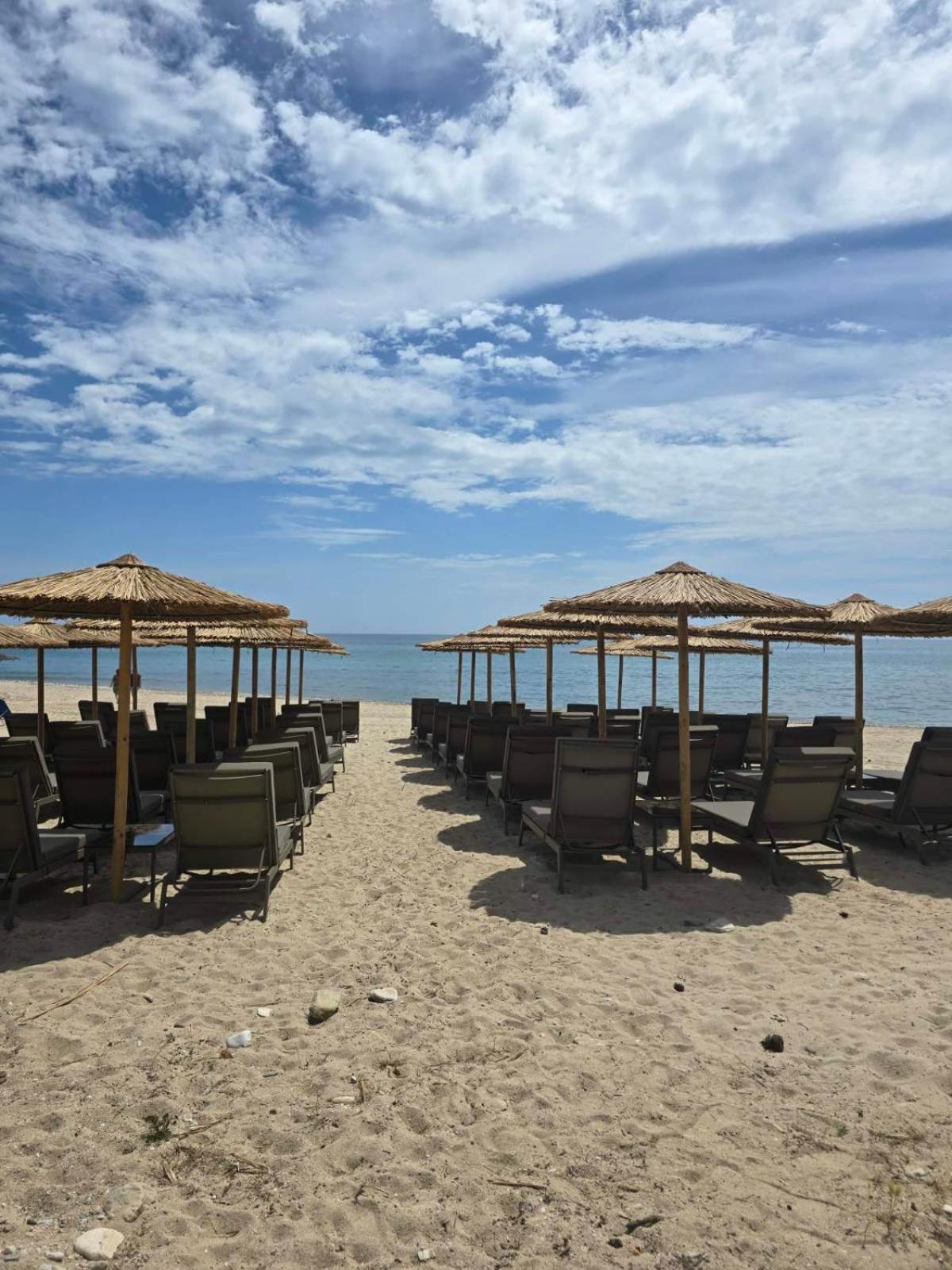 Anna Beach Suites Limenaria  Esterno foto